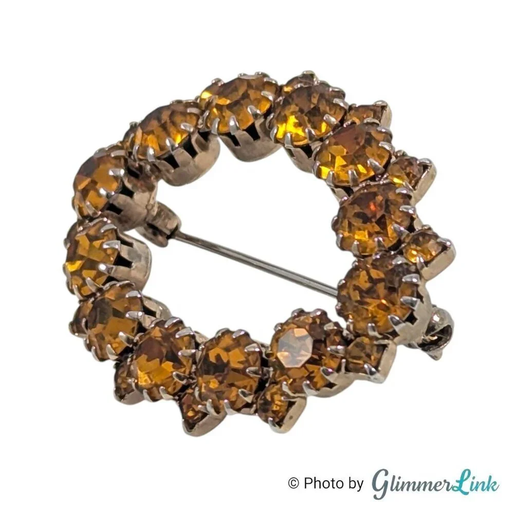Vintage Oval Orange Rhinestones Autumn November Birthday Wreath Gold Tone Brooch